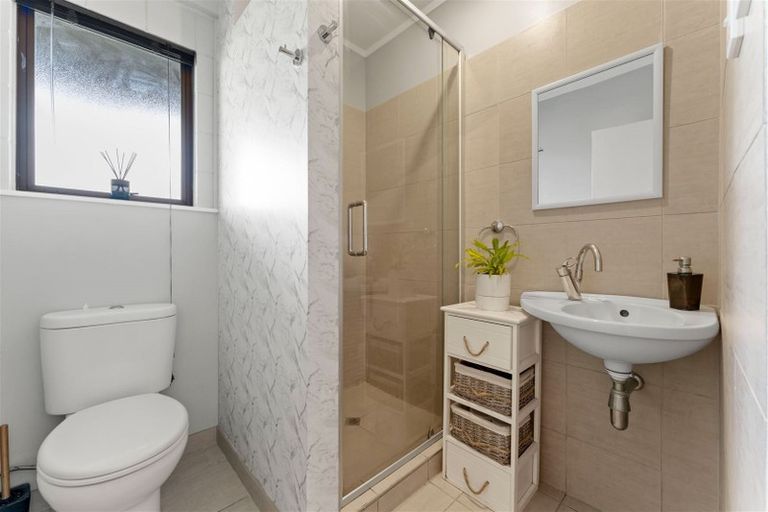 Photo of property in 348 Main Road, Huapai, Kumeu, 0810