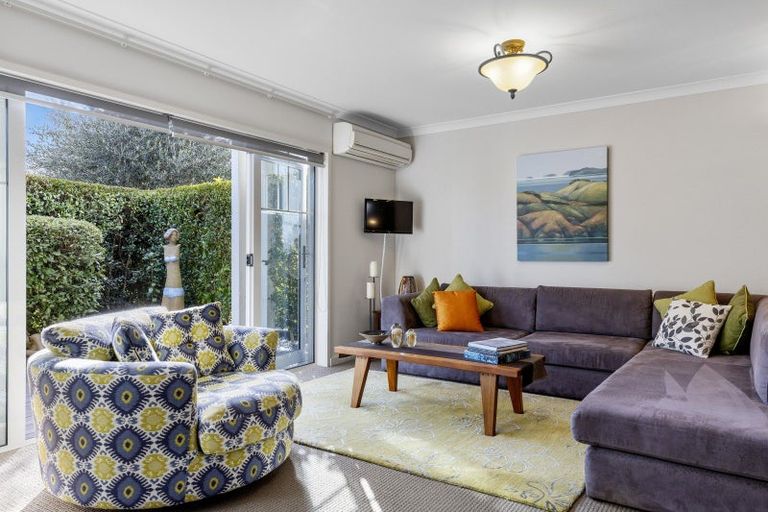 Photo of property in 47 Chateau Crescent, Rangatira Park, Taupo, 3330