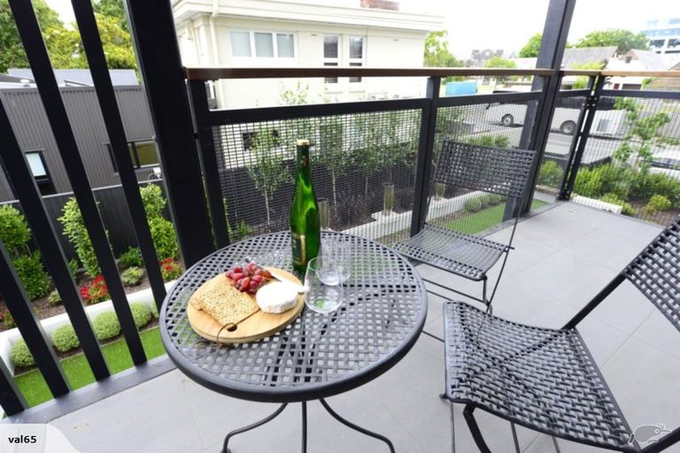 Photo of property in 1/50 Kilmore Street, Christchurch Central, Christchurch, 8013