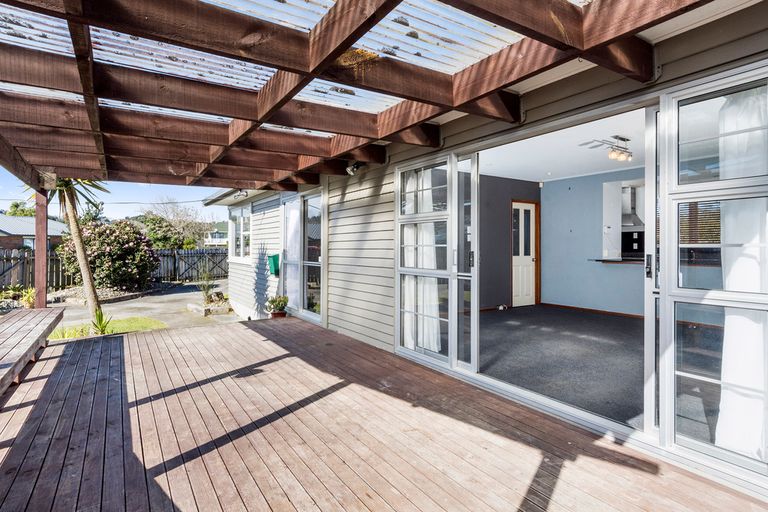 Photo of property in 77 Dominion Road, Papakura, 2110