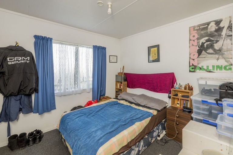 Photo of property in 15 Solway Street, Levin, 5510