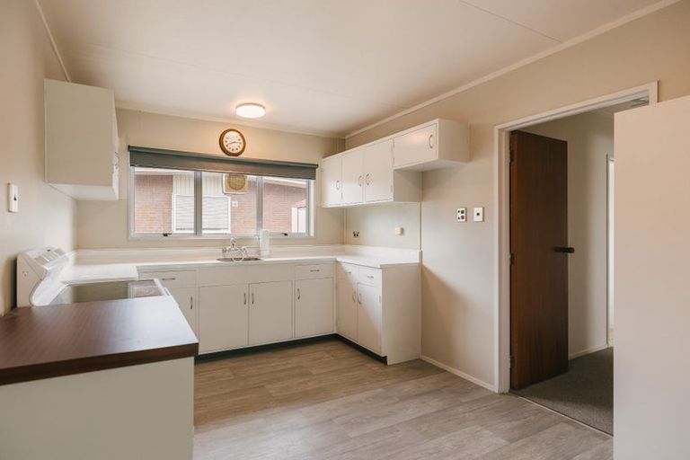 Photo of property in 1/57 Abraham Crescent, Milson, Palmerston North, 4414