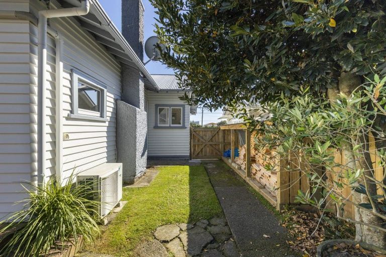 Photo of property in 47 Gaine Street, New Plymouth, 4310