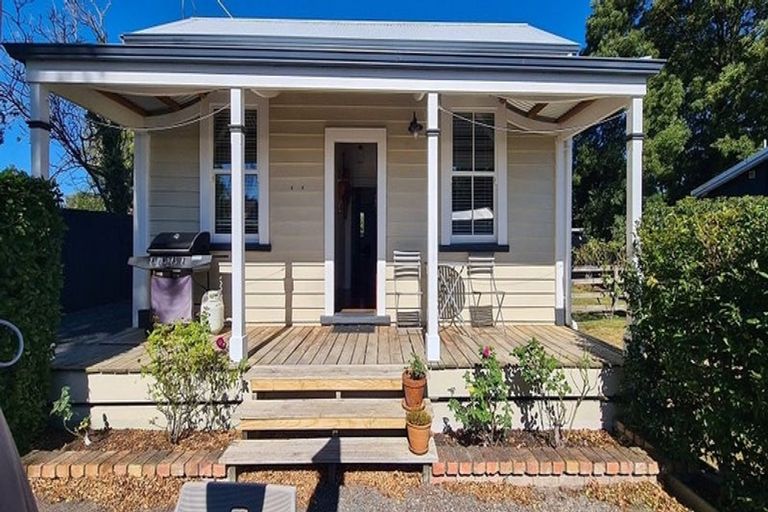 Photo of property in 20a Malcolm Street, Martinborough, 5711