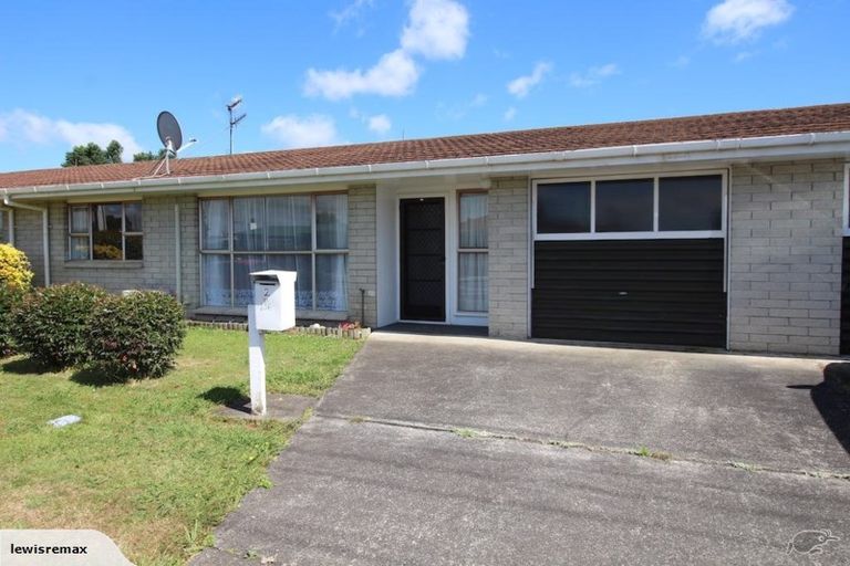 Photo of property in 136b High Street, Bulls, 4818