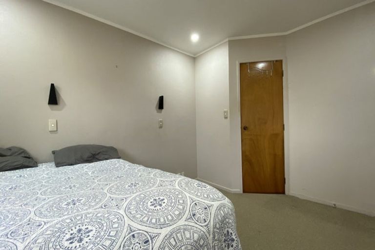 Photo of property in 33 Dianne Louise Drive, Half Moon Bay, Auckland, 2012