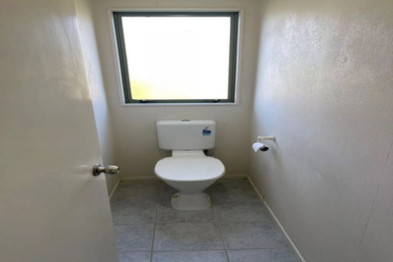 Photo of property in 48 Montilla Place, Manurewa, Auckland, 2102