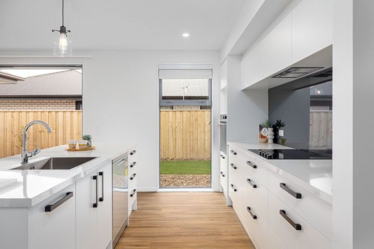 Photo of property in 22 Mehrtens Crescent, Woodend, 7691