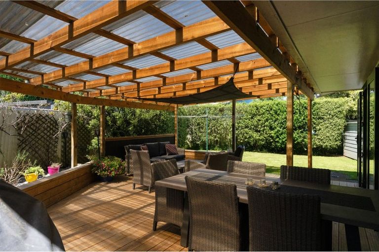 Photo of property in 14 Matipo Street, Levin, 5510