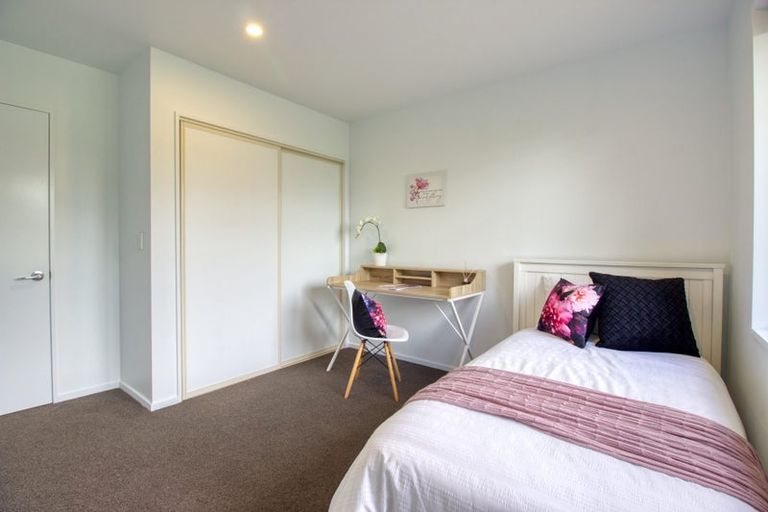 Photo of property in 33 Little Oaks Drive, Yaldhurst, Christchurch, 8042