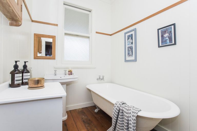 Photo of property in 119 Harris Street, Inner Kaiti, Gisborne, 4010