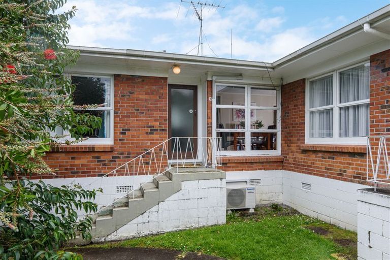 Photo of property in 2/49 Corunna Road, Milford, Auckland, 0620