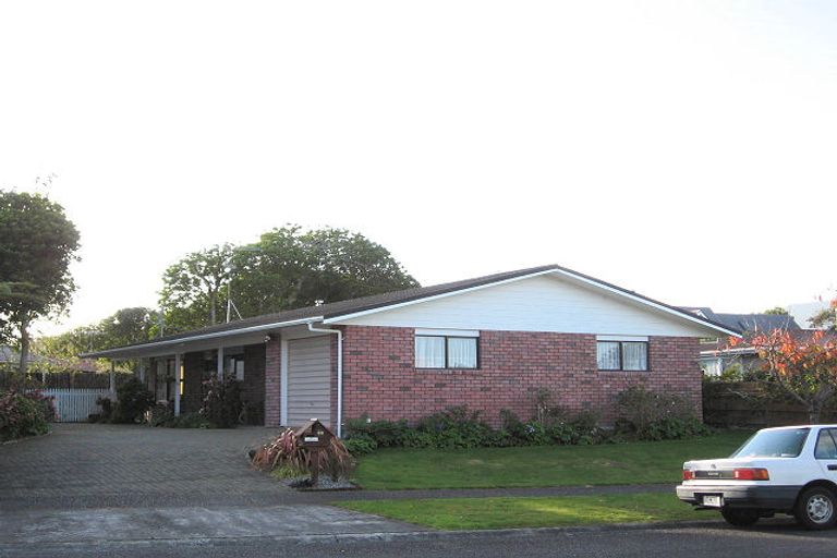 Photo of property in 22 Oriwa Crescent, Otaki, 5512