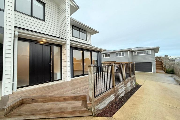 Photo of property in 30c Russell Road, Manurewa, Auckland, 2102