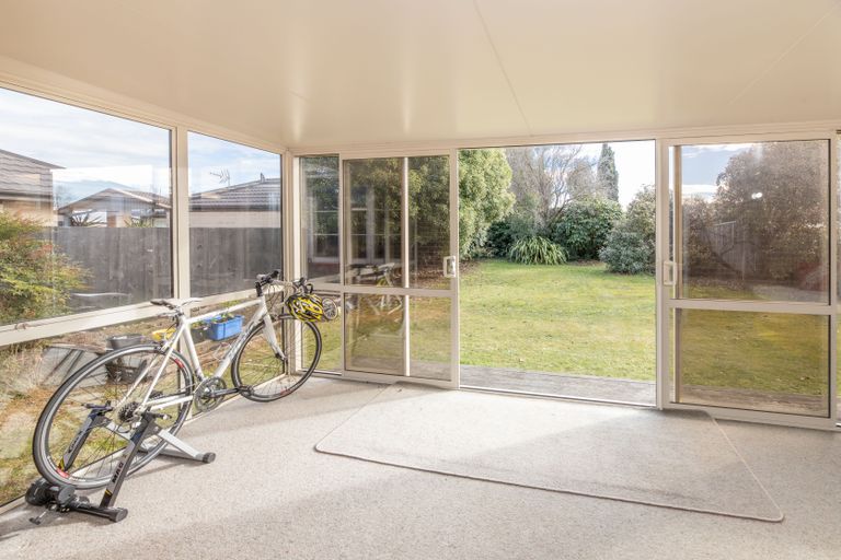 Photo of property in 165 Grahams Road, Burnside, Christchurch, 8053