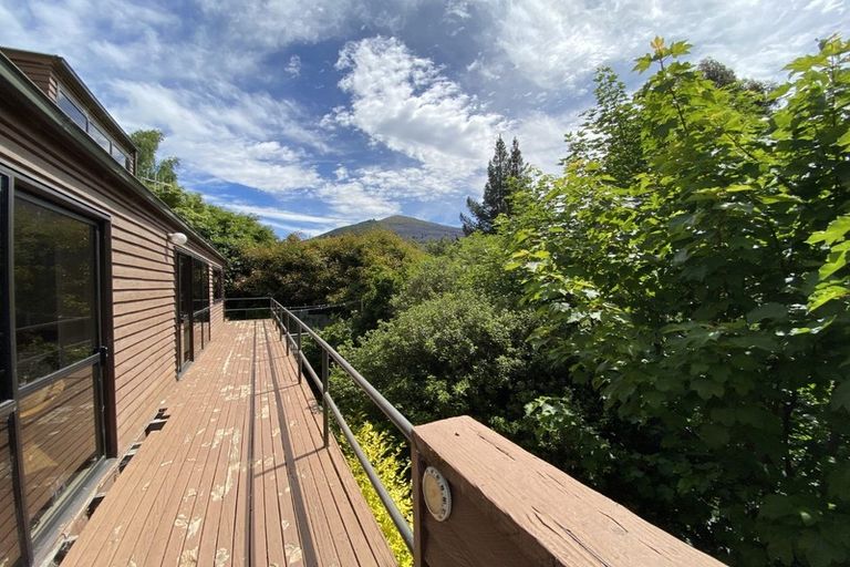 Photo of property in 4 Mcchesney Road, Arthurs Point, Queenstown, 9371