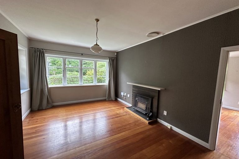 Photo of property in 46 Sunshine Avenue, Karori, Wellington, 6012