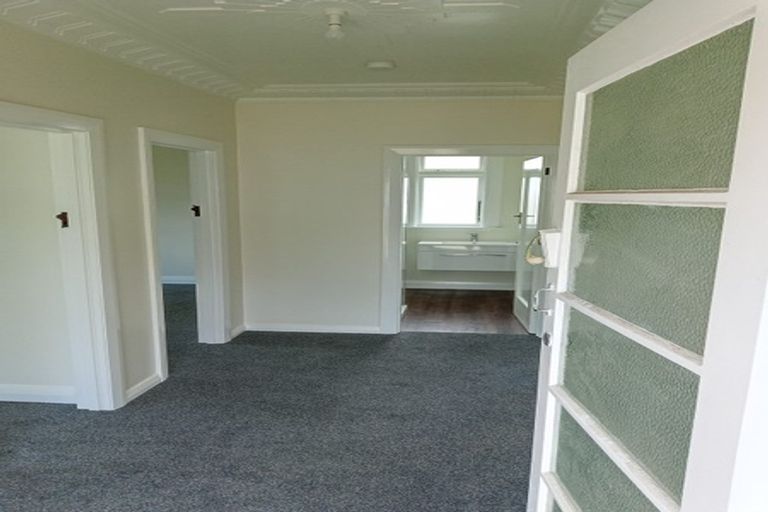 Photo of property in 128 Victoria Road, Saint Kilda, Dunedin, 9012