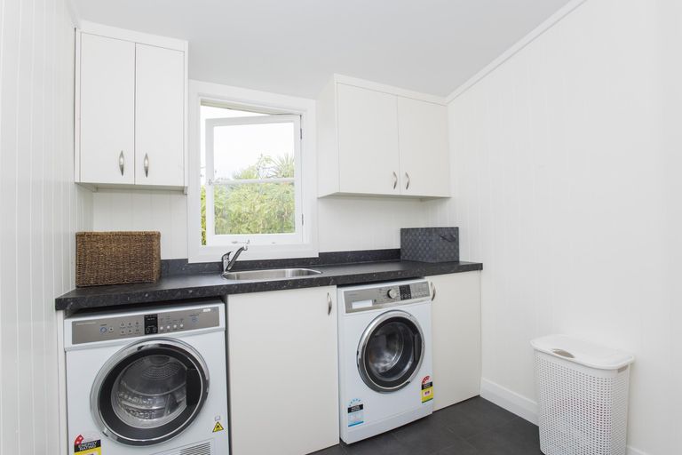 Photo of property in 119 Harris Street, Inner Kaiti, Gisborne, 4010