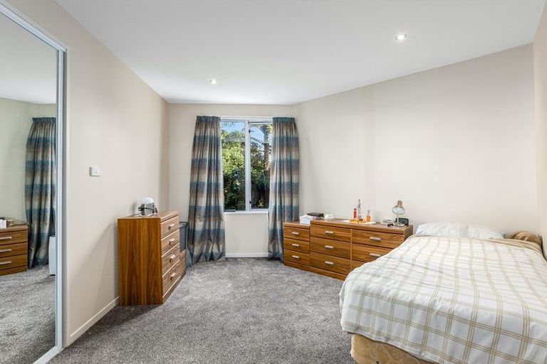 Photo of property in 73 Viewmont Drive, Harbour View, Lower Hutt, 5010