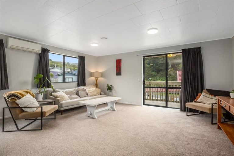 Photo of property in 21a Rose Street, Ranui, Porirua, 5024