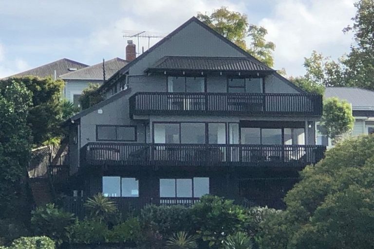 Photo of property in 31 Waimana Avenue, Northcote Point, Auckland, 0627