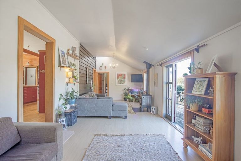 Photo of property in 2269 State Highway 2, Te Hauke, Hastings, 4178