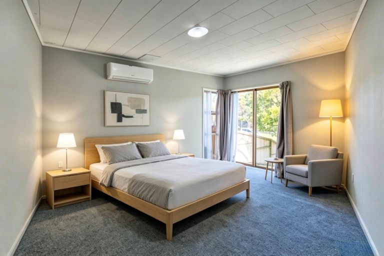 Photo of property in 13 Spinella Drive, Bayview, Auckland, 0629