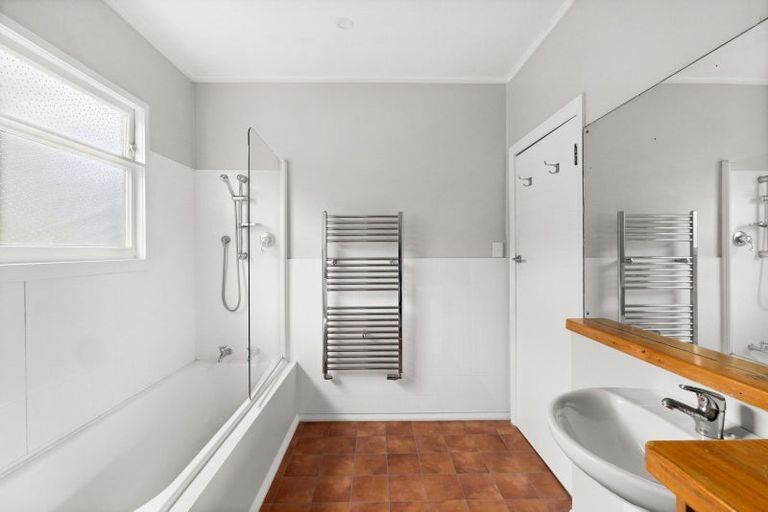 Photo of property in 13 Mchardy Street, Havelock North, 4130