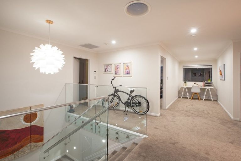 Photo of property in 23 Pioneer Rise, Silverdale, 0932