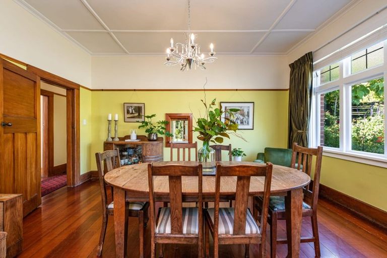 Photo of property in 383 Karori Road, Karori, Wellington, 6012