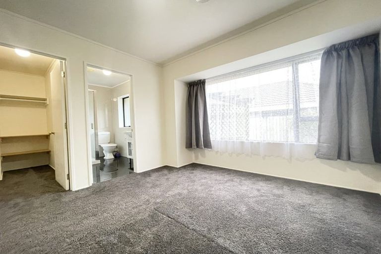 Photo of property in 1/61 Clydesdale Avenue, Somerville, Auckland, 2014