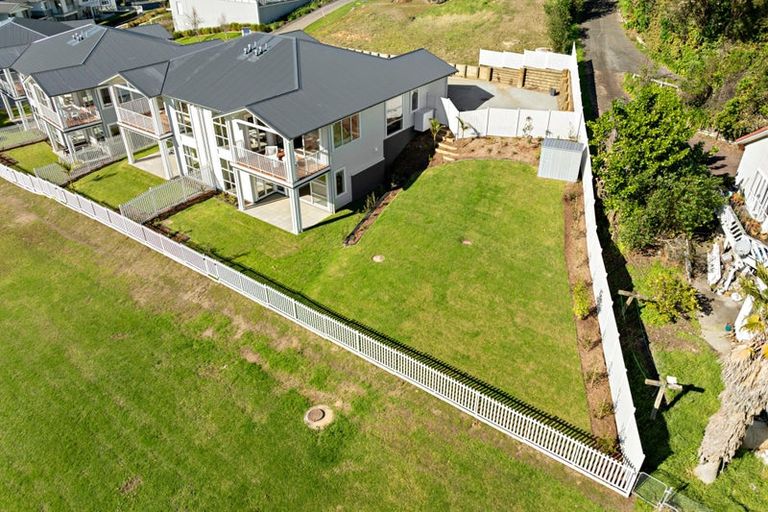Photo of property in 204 Landmark Terrace, Orewa, 0931