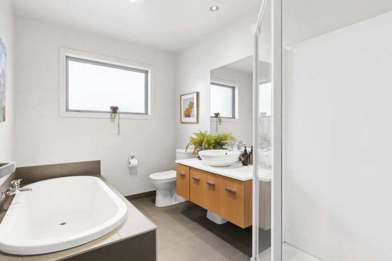 Photo of property in 2b Pebble Lane, Wanaka, 9305