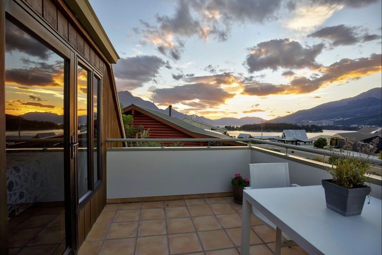 Photo of property in 436 Peninsula Road, Kelvin Heights, Queenstown, 9300