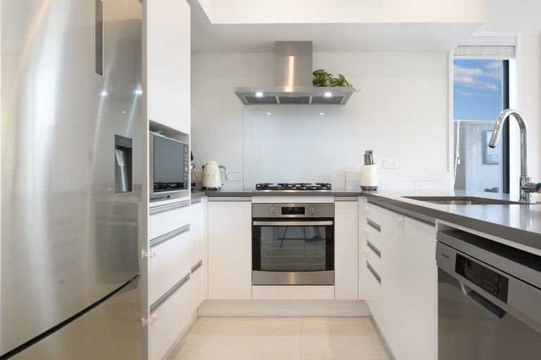 Photo of property in 41 Walter Merton Road, Hobsonville, Auckland, 0616