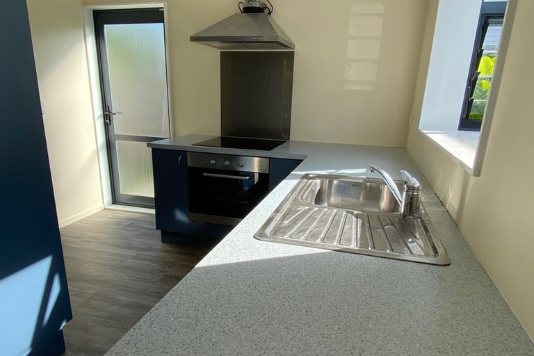 Photo of property in 4 Karo Place, Glendene, Auckland, 0602