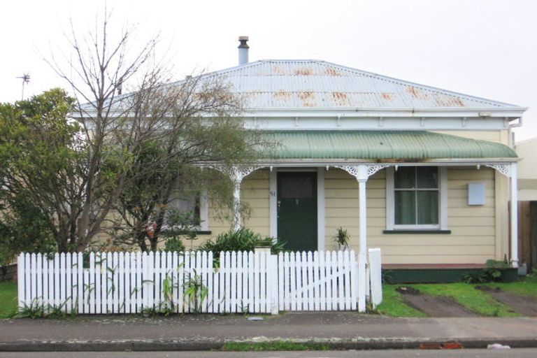 Photo of property in 51 Bourke Street, Palmerston North, 4410