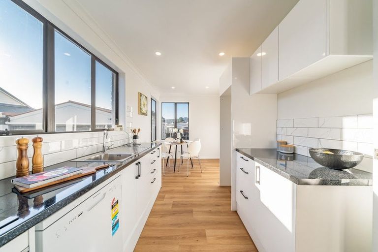 Photo of property in 17 Cleland Crescent, Naenae, Lower Hutt, 5011