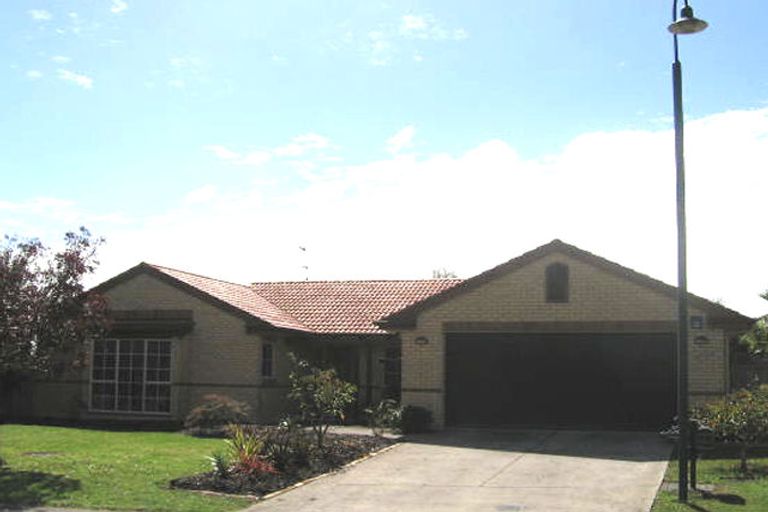 Photo of property in 2 Pippen Court, Henderson, Auckland, 0612