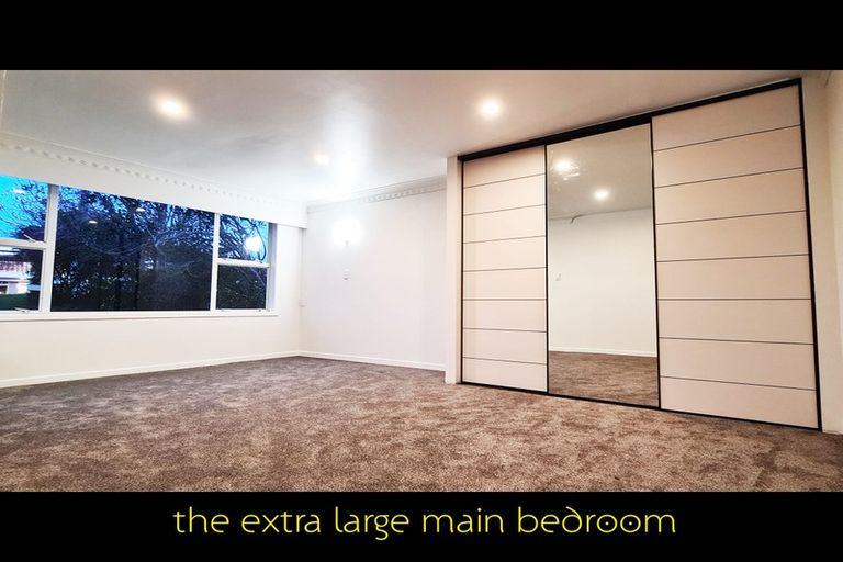 Photo of property in 302 Lincoln Road, Henderson, Auckland, 0610