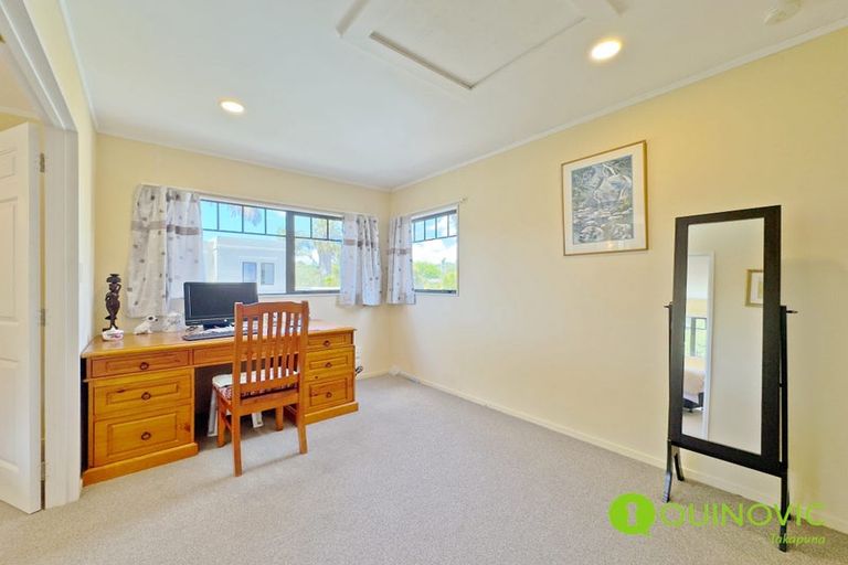 Photo of property in 4 Widdison Place, Albany, Auckland, 0632