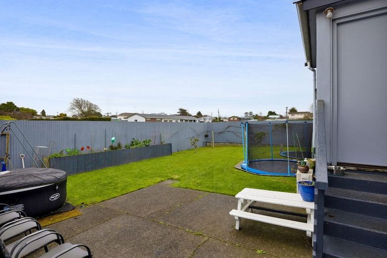 Photo of property in 26 Tawhiti Road, Hawera, 4610