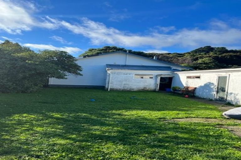 Photo of property in 49 Riverside Drive, Waiwhetu, Lower Hutt, 5010
