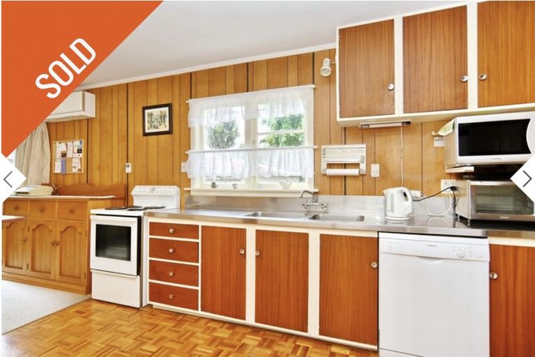 Photo of property in 222 Avonhead Road, Avonhead, Christchurch, 8042