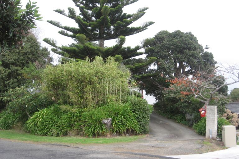 Photo of property in 1 Arawa Street, Raumati Beach, Paraparaumu, 5032