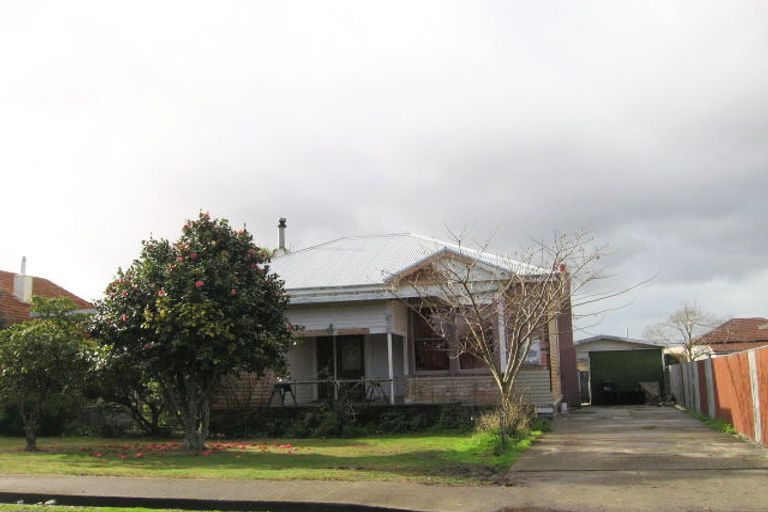 Photo of property in 216 Wolseley Street, Mayfair, Hastings, 4122