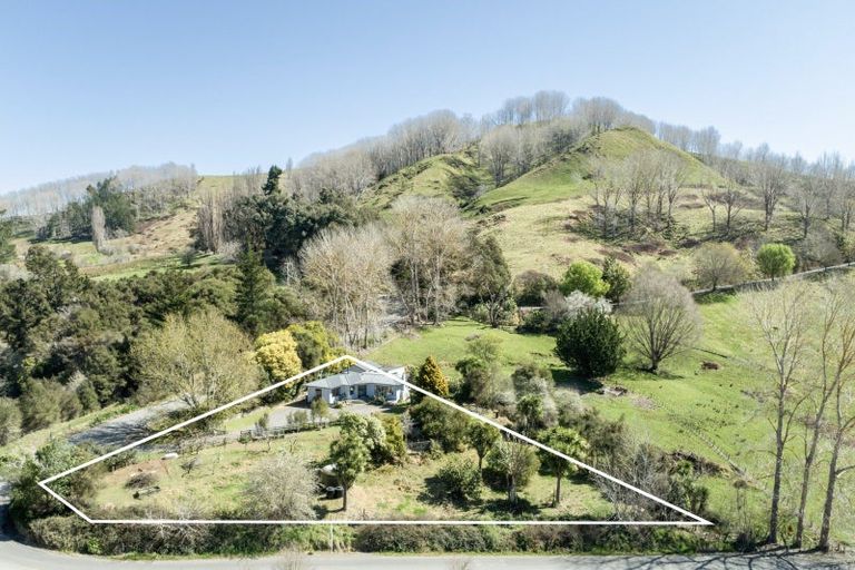 Photo of property in 309 Ellis Wallace Road, Eskdale, Napier, 4182