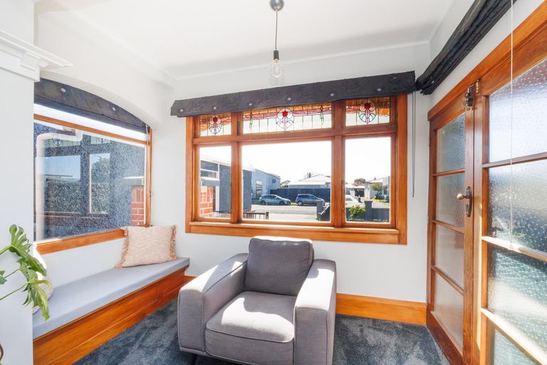 Photo of property in 116 Heretaunga Street, Palmerston North, 4414