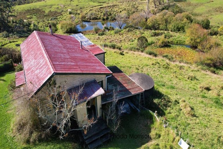 Photo of property in 153 Pahi Road, Pahi, Paparoa, 0571